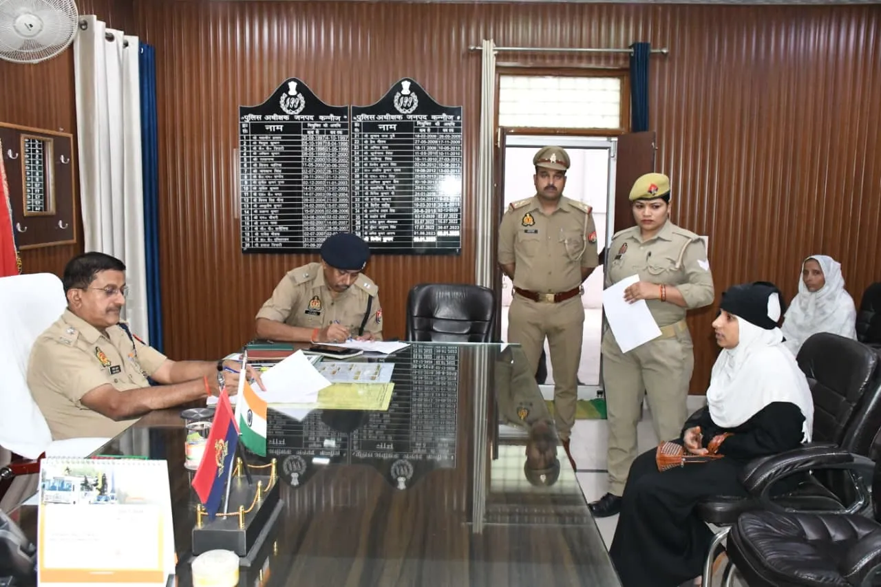 जनता दर्शन में SP ने सुनी फरियाद, शिकायतों के त्वरित निस्तारण के दिए निर्देश