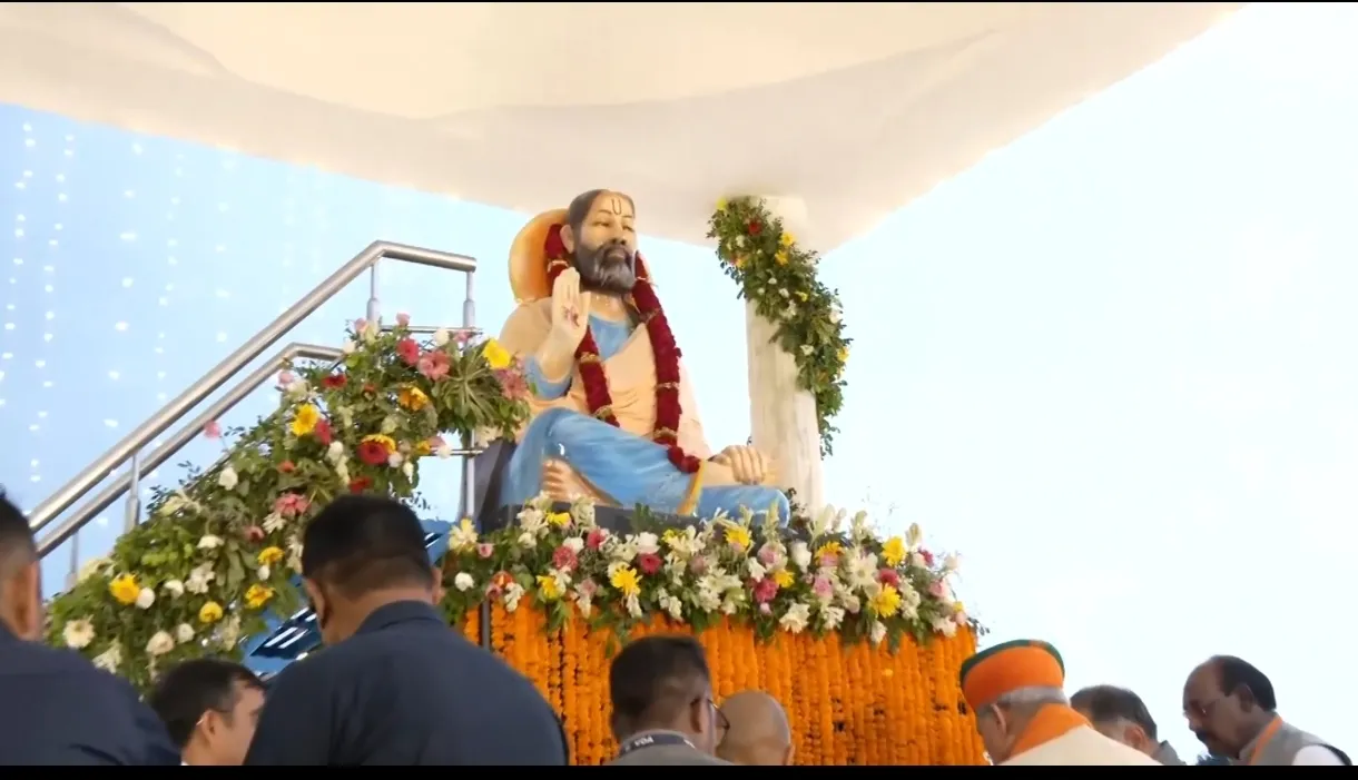 संत शिरोमणि सद्गुरु रविदास जी महाराज के 650वें जयंती वर्ष के उपलक्ष्य में योगी आदित्यनाथ सामिल हुए