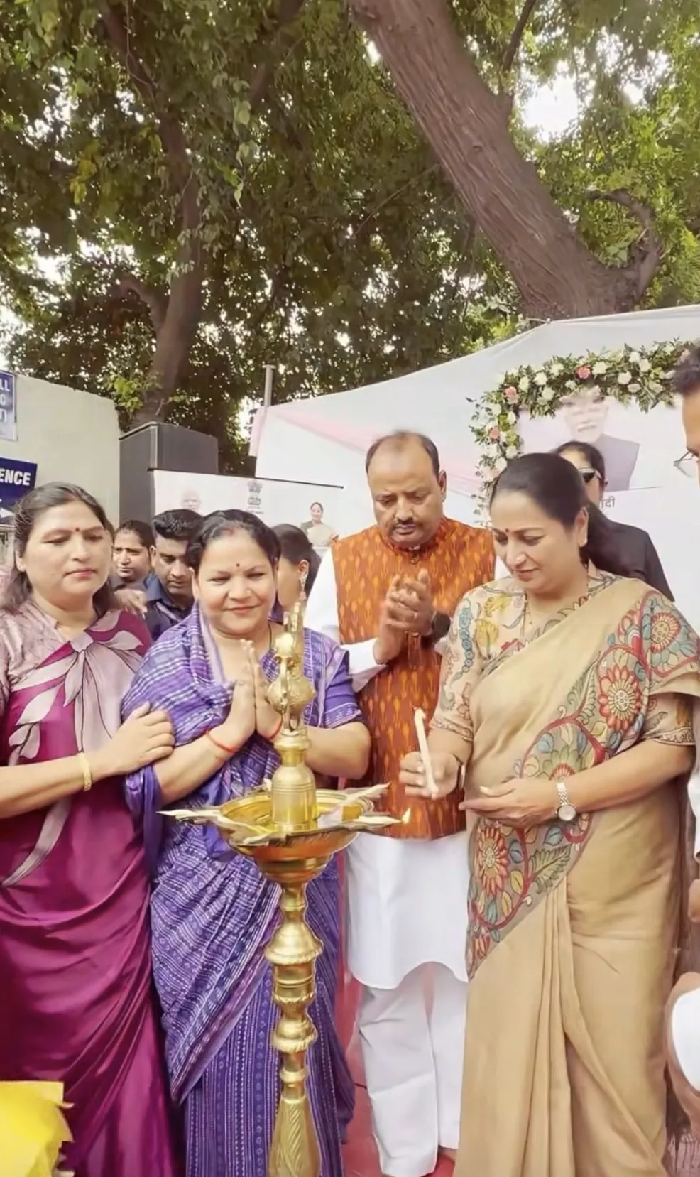 Delhi Lakshmi Yojana Receives Strong Response on Day One