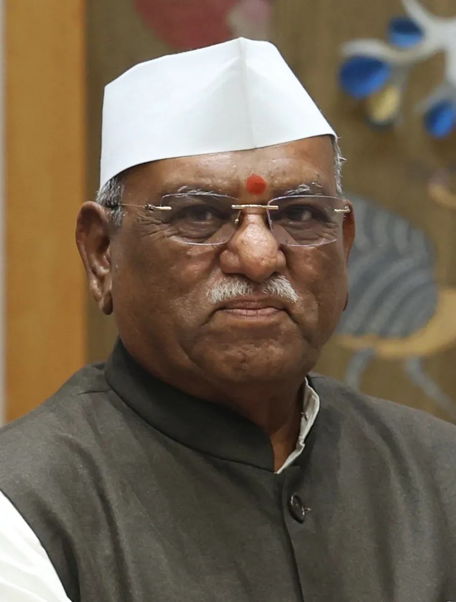 'घर की बासी रोटी खारिज, बाजार की पुरानी ब्रेड मंजूर!' — राज्यपाल हरिभाऊ बागड़े का तंज, बोले- अंग न मिलने से हर साल 5 लाख