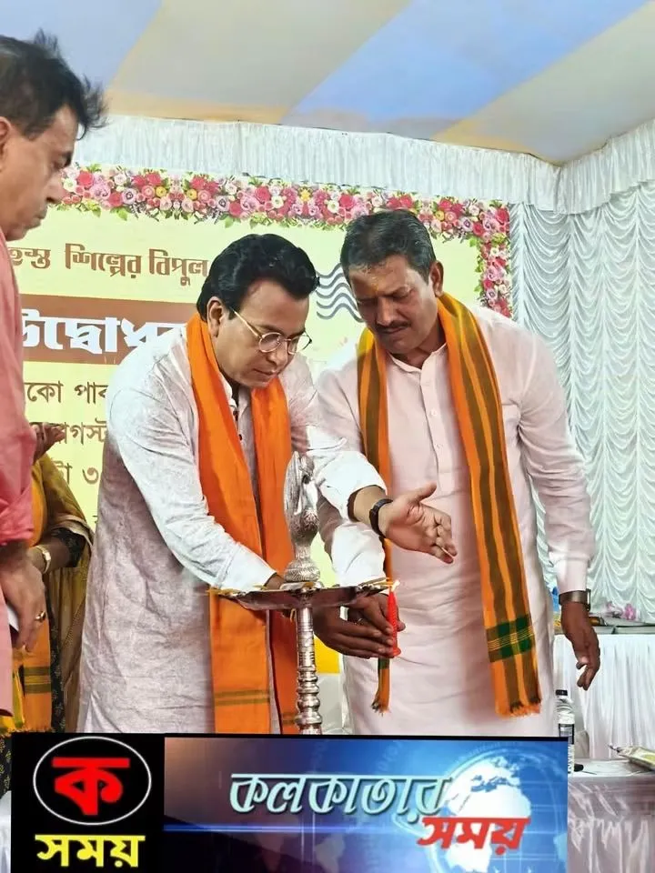 কলকাতায় হাওড়া তাঁত বস্ত্র মেলার উদ্বোধন