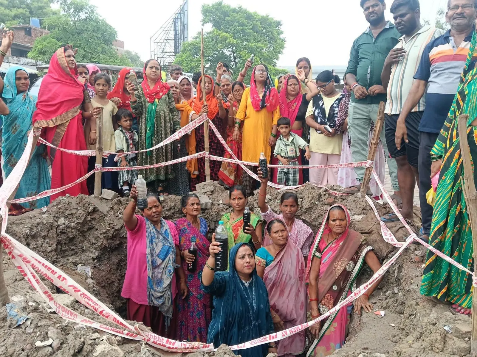 कानपुर जूही क्षेत्र में पेयजल संकट। पार्षद ने दिया दो टूक जवाब