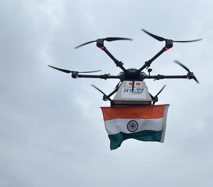 हिमाचल : स्वतंत्रता दिवस की पूर्व संध्या पर भारतीय डाक विभाग का ऐतिहासिक कदम, ड्रोन से डिलीवर किया गया राष्ट्रीय ध्वज