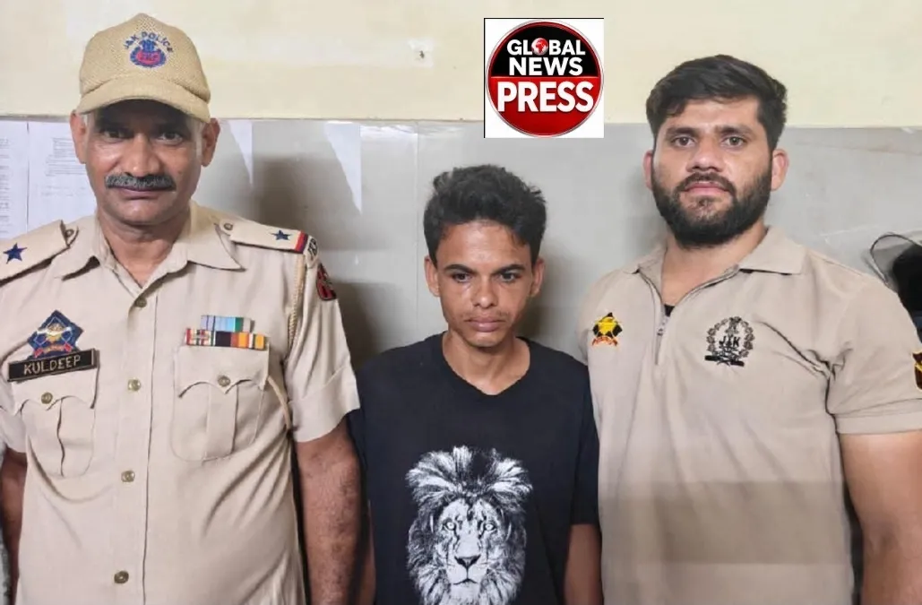 🛑 ड्रग्स के खिलाफ ज़ीरो टॉलरेंस!
मीरां साहिब में 9.5 ग्राम हेरोइन के साथ पैडलर गिरफ्तार। आगे की जांच और सप्लाई चेन का प