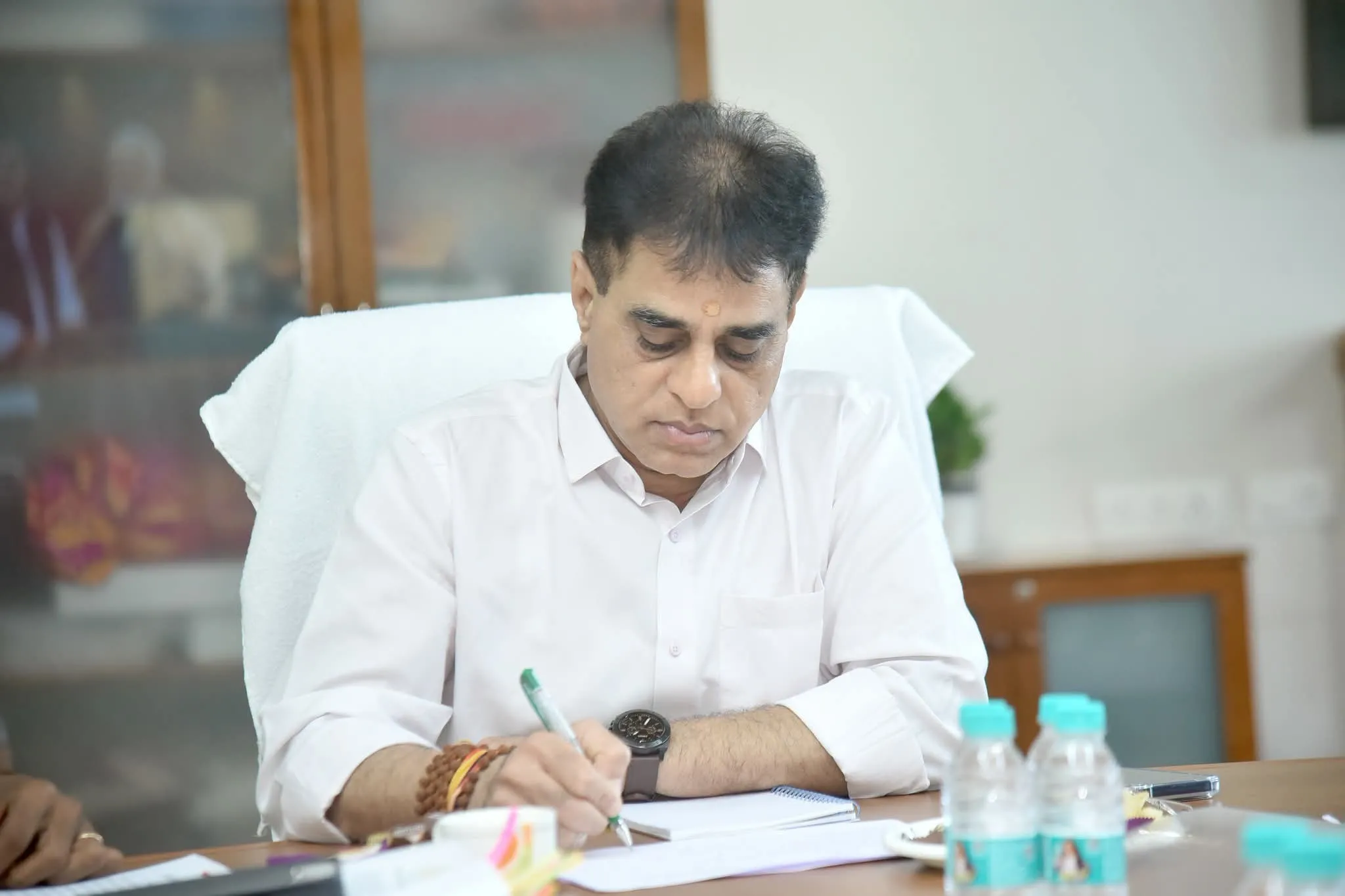 રાજકોટ સિવિલ હોસ્પિટલ ઘટના:
દોષિત ઠરનાર વ્યક્તિ સામે કડકમાં કડક પગલાં :રાજ્ય સરકાર