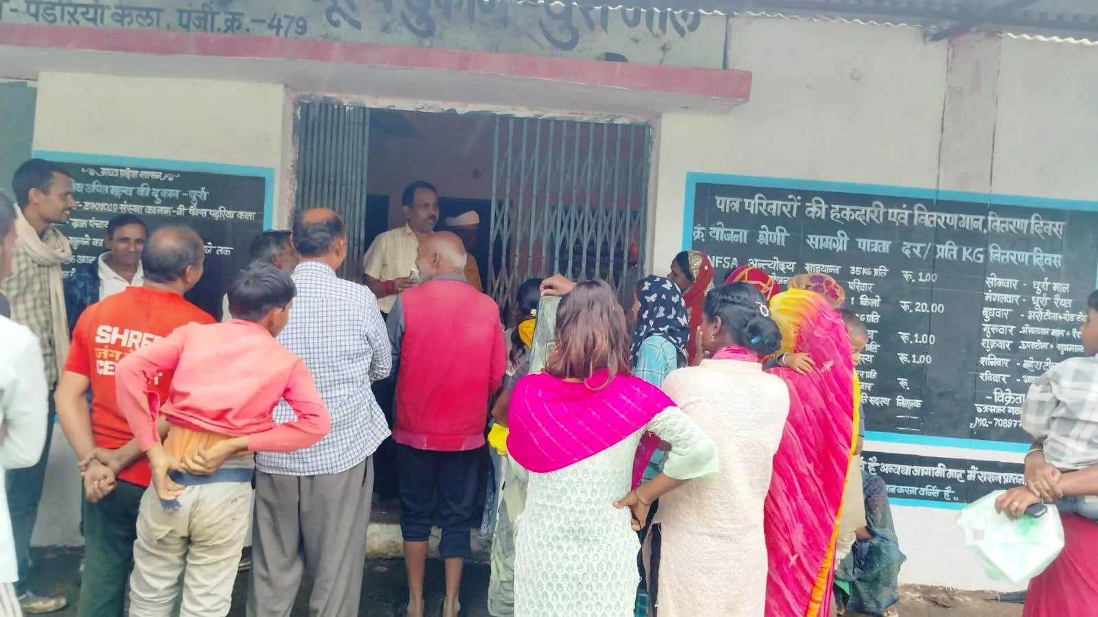 फार्मर रजिस्ट्री कैंप का एसडीएम ने किया निरीक्षण
