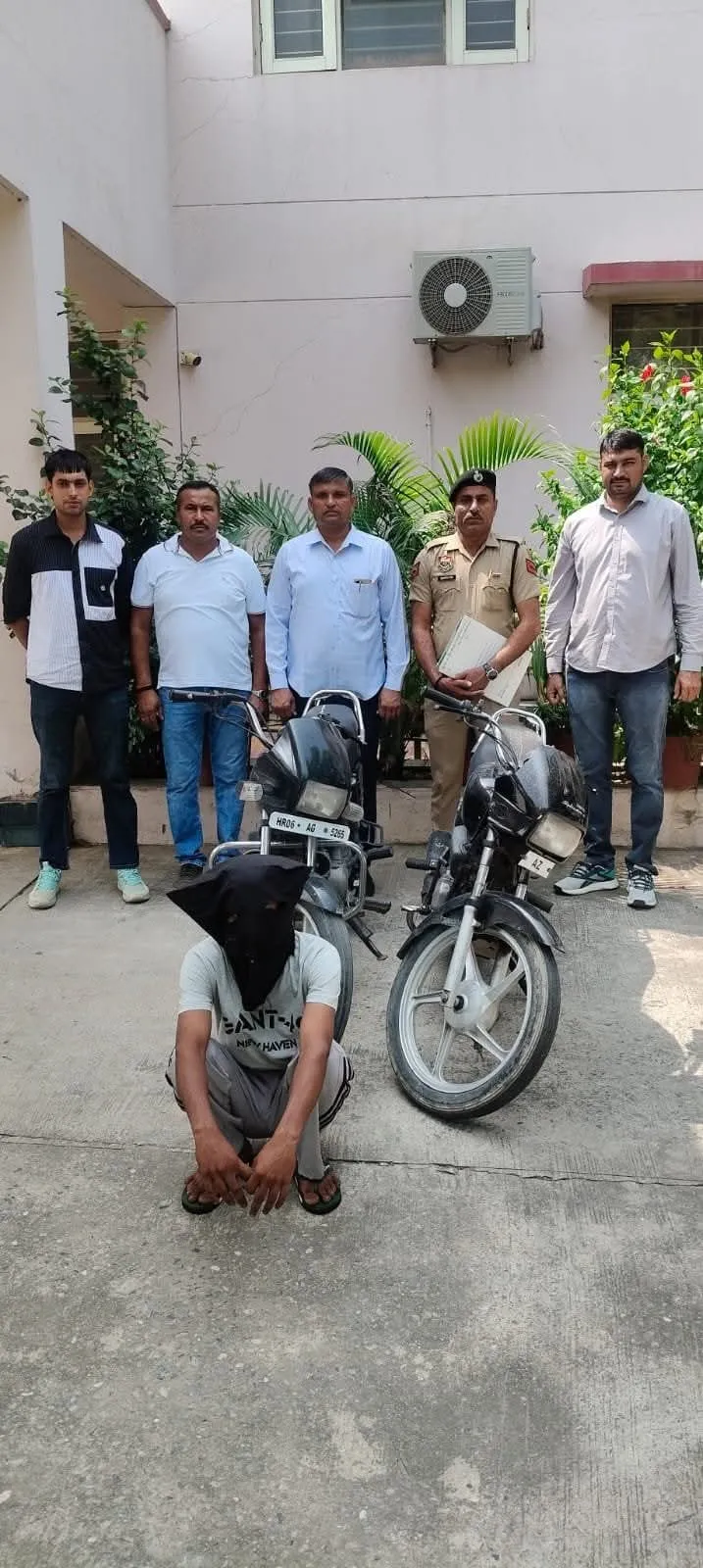 एंटी ऑटो व्हीकल थेफ्ट स्टाफ की सख्त कार्रवाई, दुपहिया वाहन चोरी के मामले में आरोपी गिरफ्तार, चोरीशुदा दो मोटरसाइकिल बराम