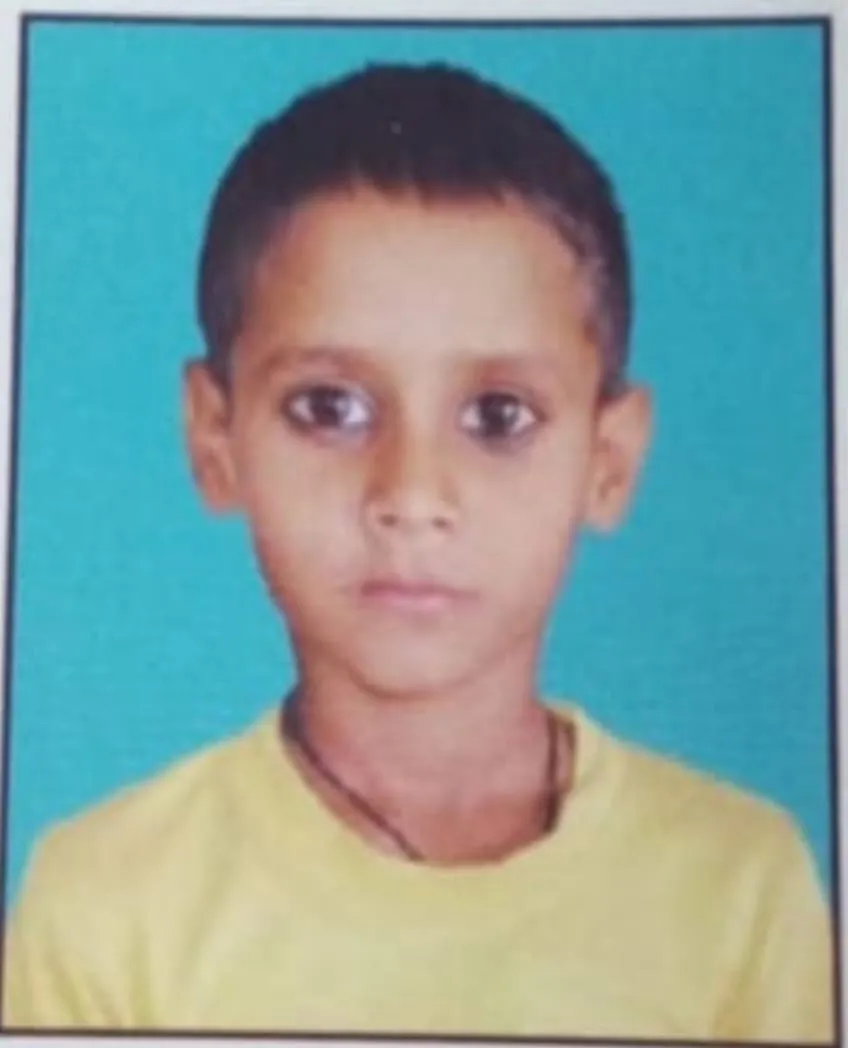 बारिश में कच्ची दीवार भरभराकर गिरी, मलबे में दबकर 10 वर्षीय बच्चे की दर्दनाक मौत, घर में मचा कोहराम