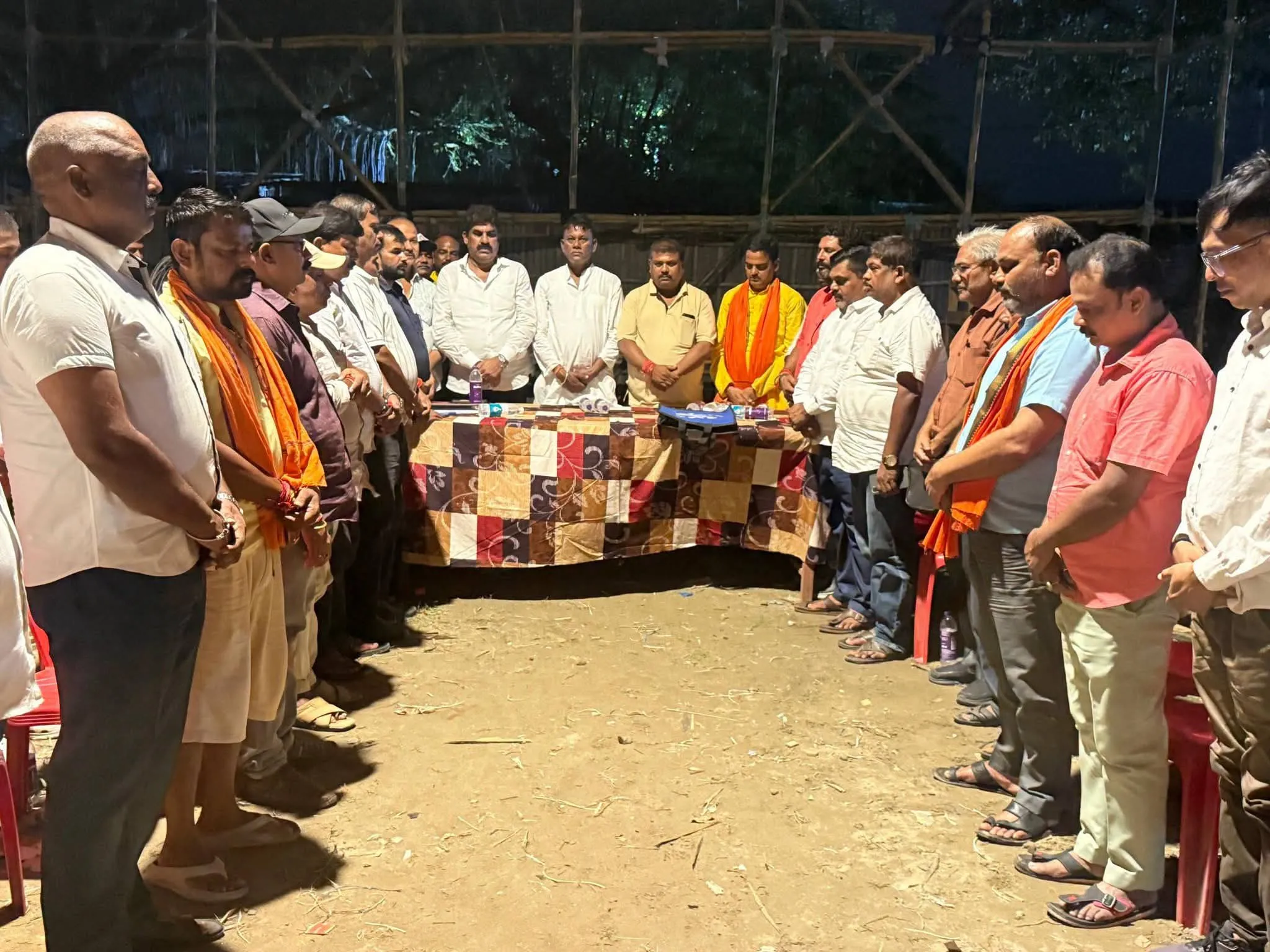 गुलाबबाग मेला ग्राउंड में महा गणपति चतुर्थी महोत्सव को लेकर पूजा समिति के सदस्यों एवं स्थानीय बुद्धिजीवियों के साथ बैठक