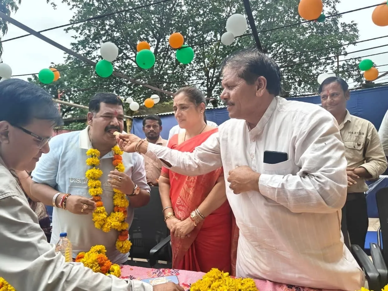 पीएम श्री कन्या शाला में 125 छात्राओं को निःशुल्क साइकिल वितरित के अवसर एसडीएम भास्कर गाचले को दि जन्म दिन की शुभकामनाए