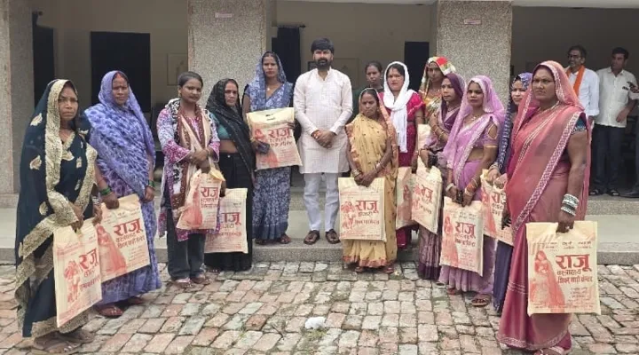 नगर पंचायत मे महिला मित्रो को किया सम्मानित