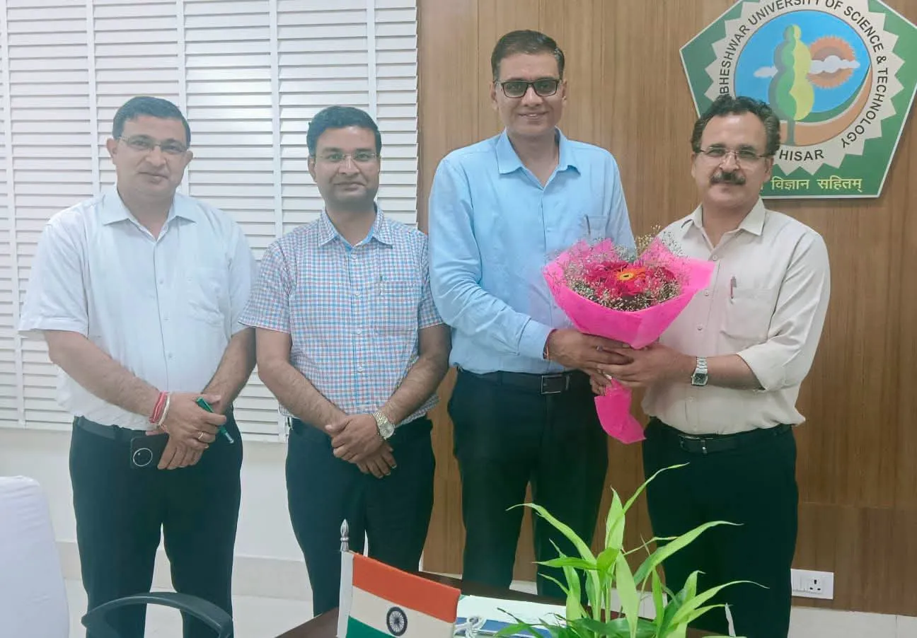 अपने व्यक्तित्व में छुपी प्रतिभा का संदेश अपने काम से दें: प्रो. विजय कुमार