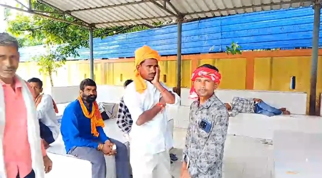 घर में संदिग्ध परिस्थितियों में युवक का शव मिला, परिवार में मचा कोहराम