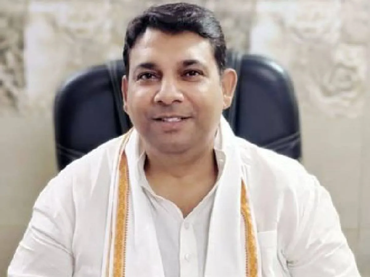 हिंडन बैराज (सिद्धार्थ विहार) पुल पर सुरक्षा जाली की मरम्मत एवं पुनर्स्थापन कार्य हेतु मार्ग लगभग एक माह रहेगा बंद