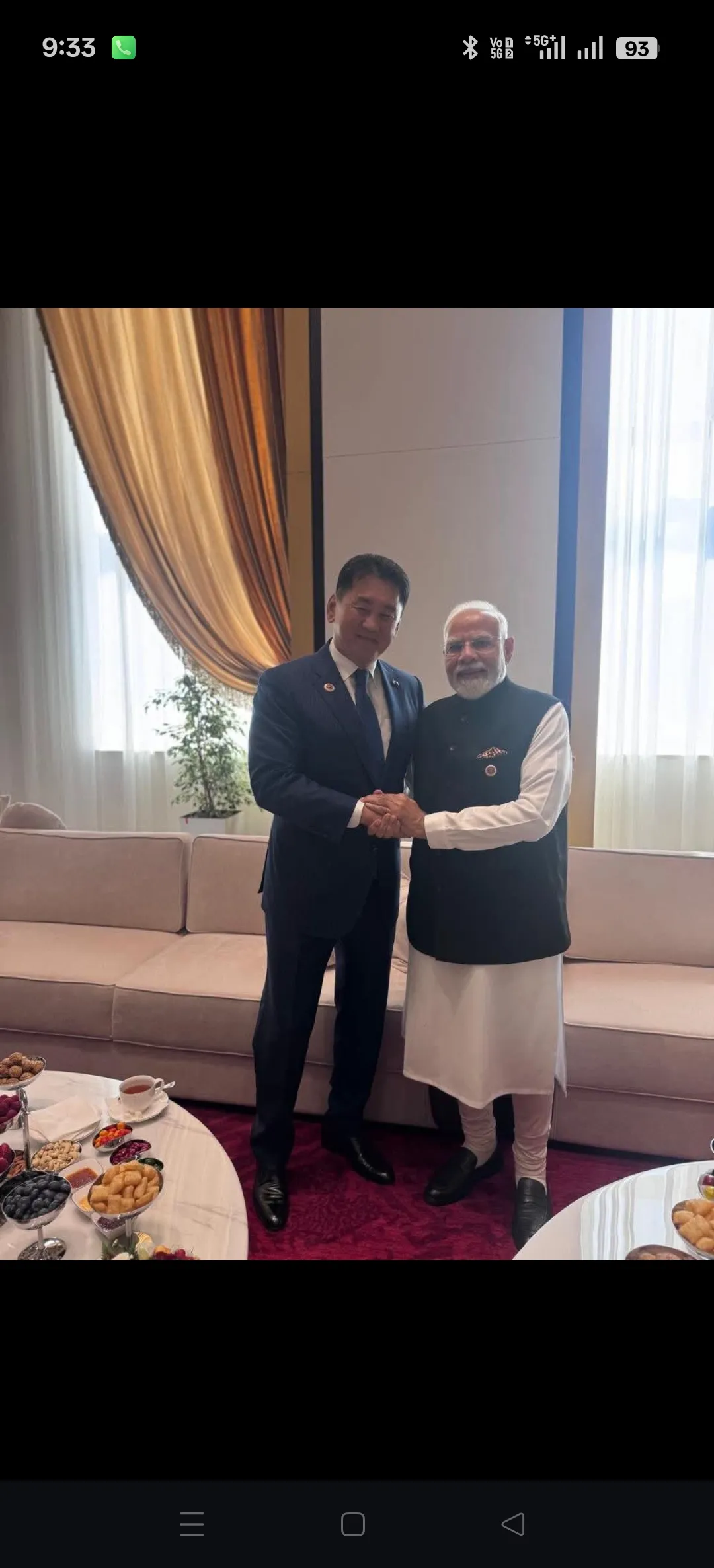 Deliberations in Bishkek continue. 

Met President of Mongolia Mr. Ukhnaa Khurelsukh during the Summit. Had the opportun