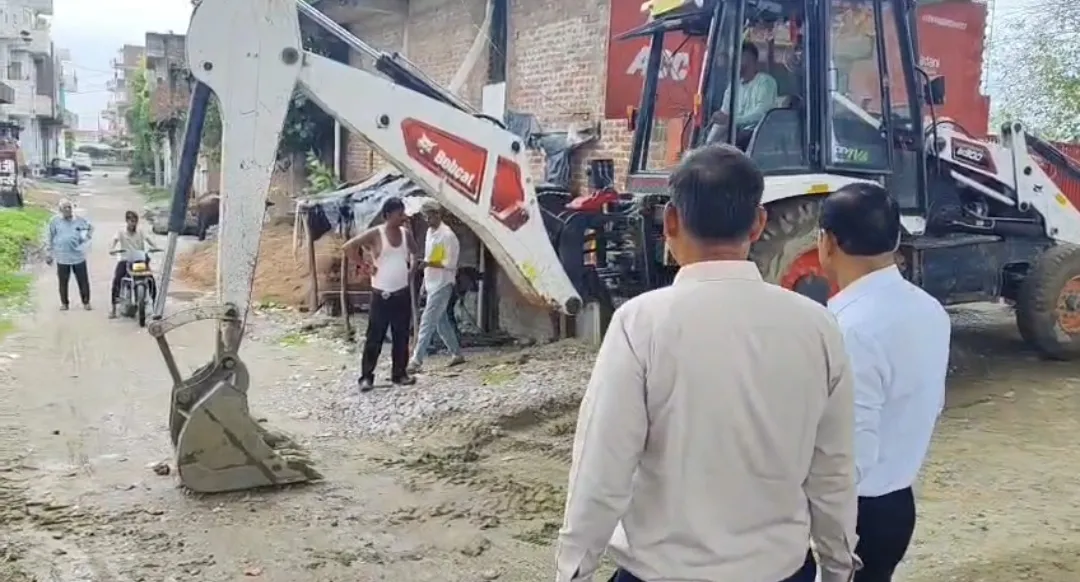 जल निगम के पानी से सरैया में जलभराव,  30 बीघा फसल जलमग्न