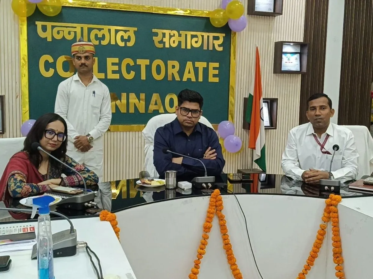 उन्नाव को आईजीआरएस रैंकिंग में प्रदेश में तीसरा स्थान, डीएम की ऑनलाइन समीक्षा का असर