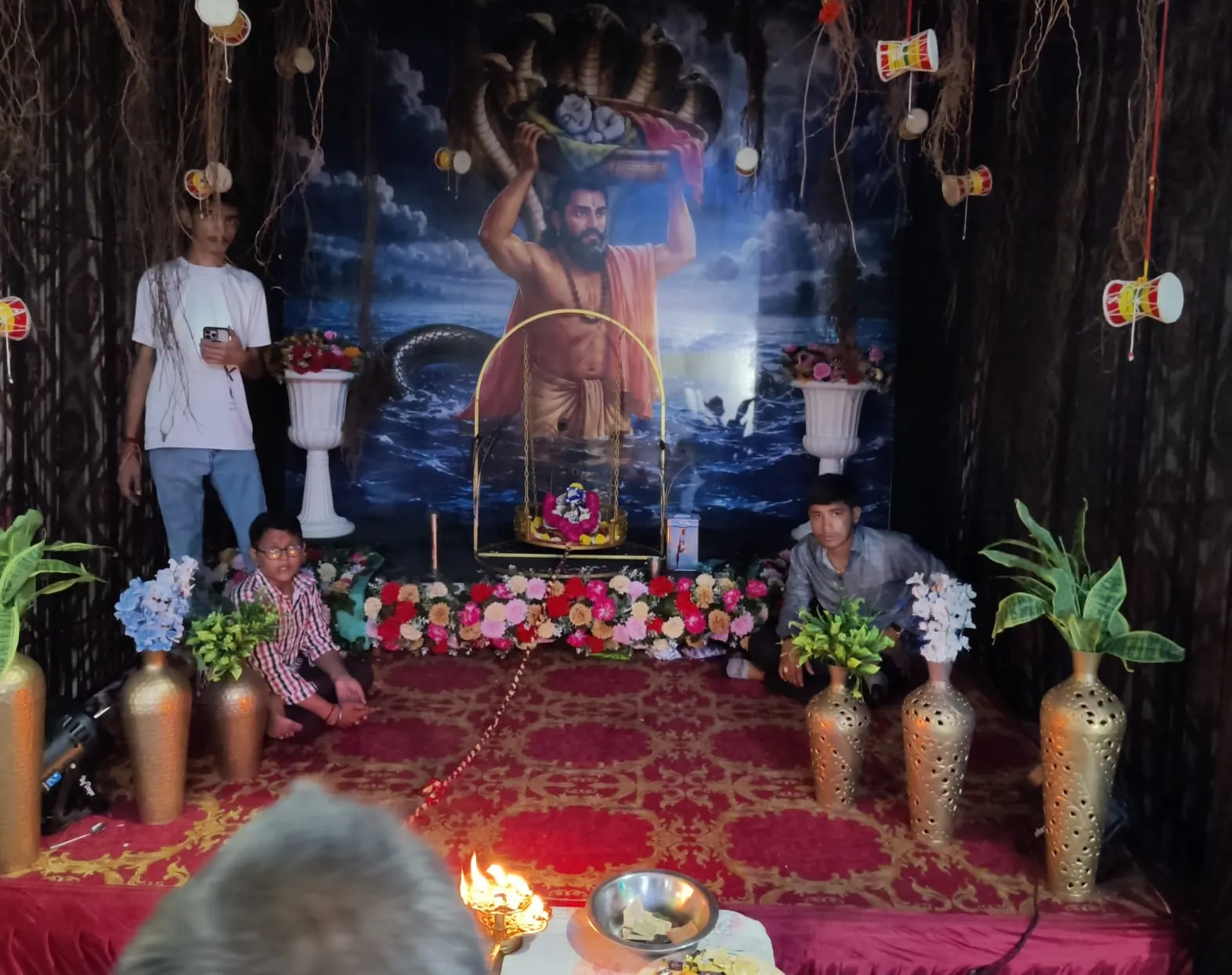 રાજકોટ: શ્રીકૃષ્ણના જન્મોત્સવને વધાવવા મહાવીર હનુમાન ગ્રુપ, ગાંધીગ્રામ દ્વારા વિવિધ કાર્યક્રમ...
