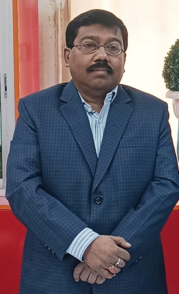 चार साल का स्वर्णिम कार्यकाल, यादों में रहेंगे प्राचार्य बिस्वास ।
 DAV मोतिहारी में छाई मायूसी