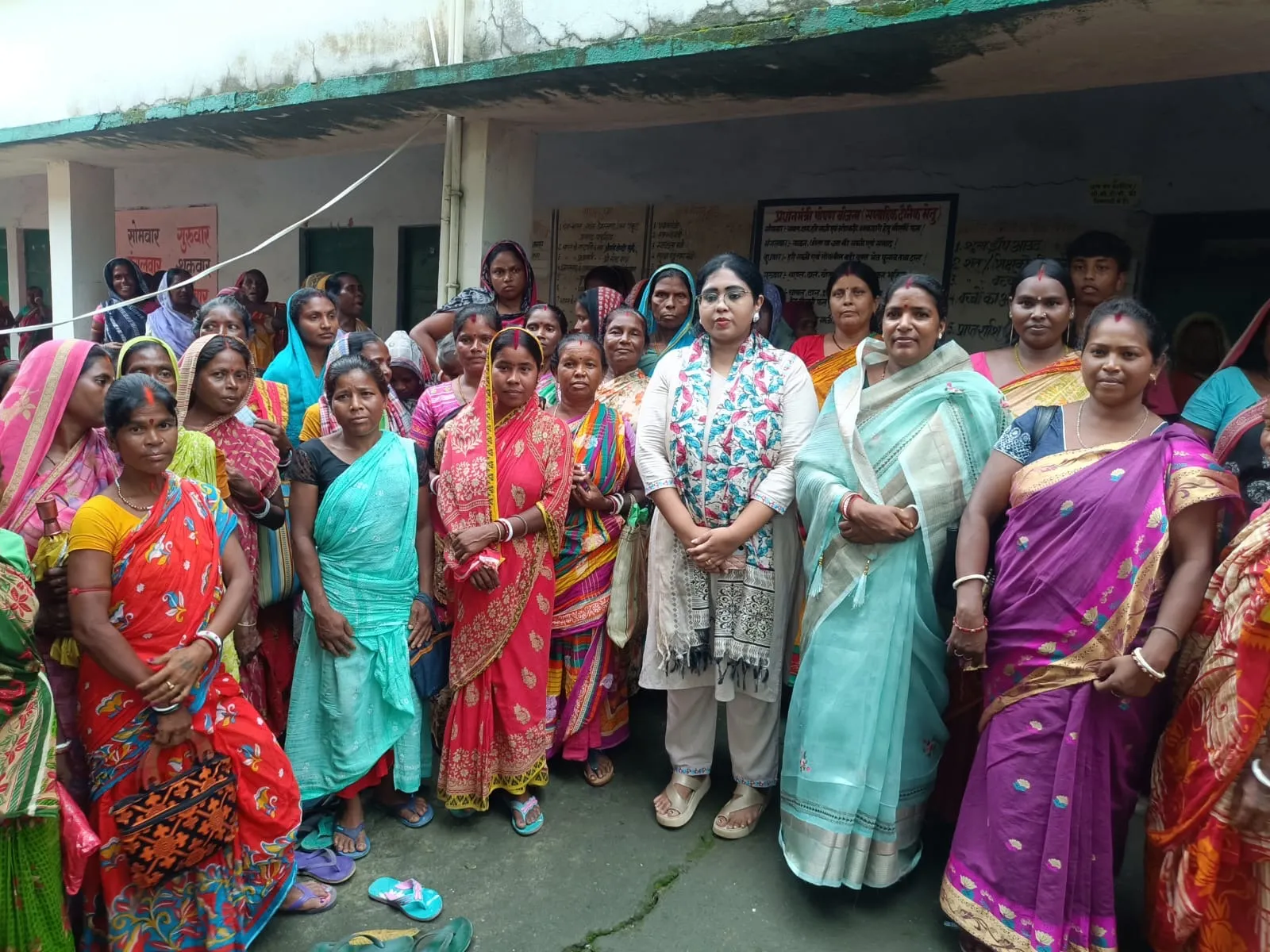 बन्नोग्राम गांव में केंद्र सरकार द्वारा लाए गए MMDR कानून के विरोध में झामुमो की ओर से अभियान चलाया गया