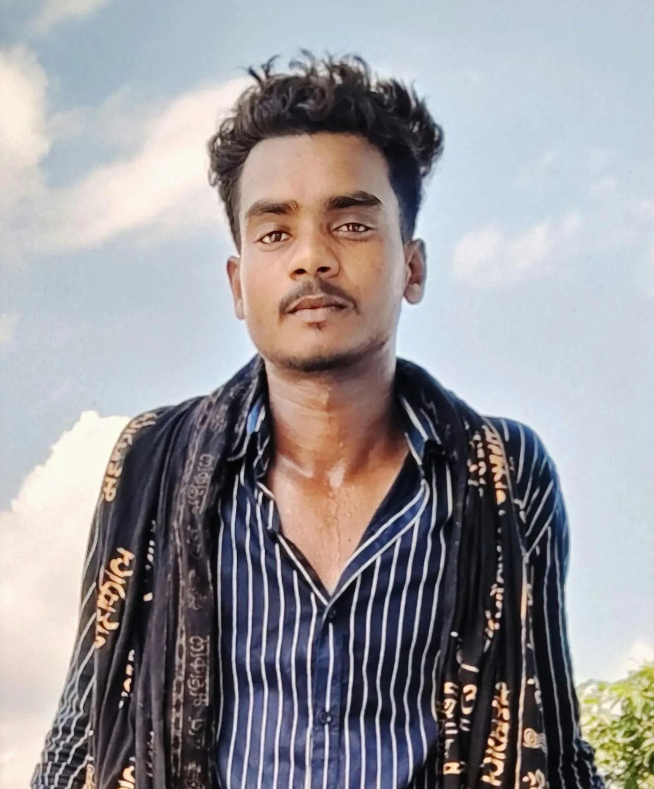 तरियानी में निर्माणाधीन सड़क पर भीषण हादसा, सीमेंट मिक्सर की चपेट में आने से 22 वर्षीय युवक की मौत