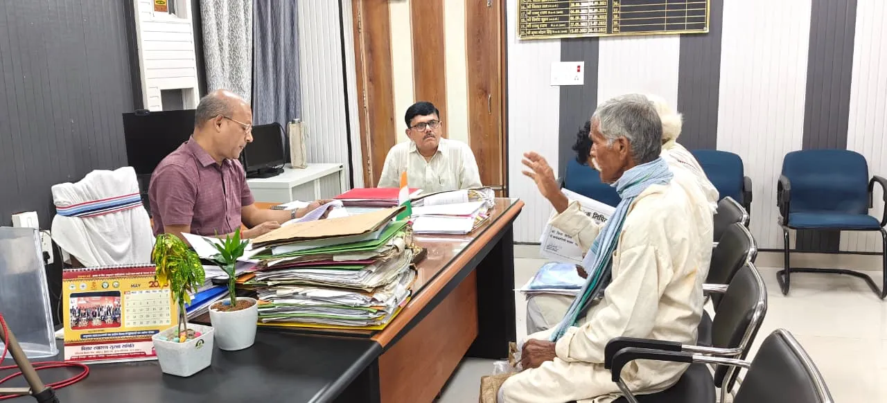 शिवहर में जनता दरबार, शिकायतों के त्वरित निष्पादन का निर्देश