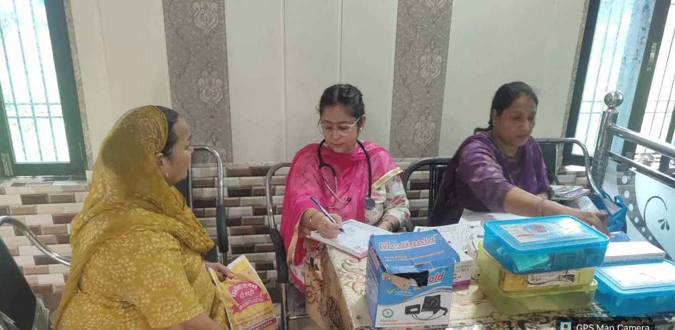 देहरा: घियोरी में सांसद अनुराग ठाकुर द्वारा निःशुल्क मेडिकल कैंप आयोजित