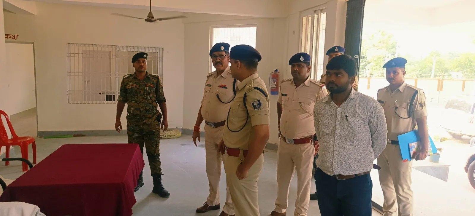 एसपी ने निर्माणाधीन तरियानी छपरा थाना भवन का किया निरीक्षण