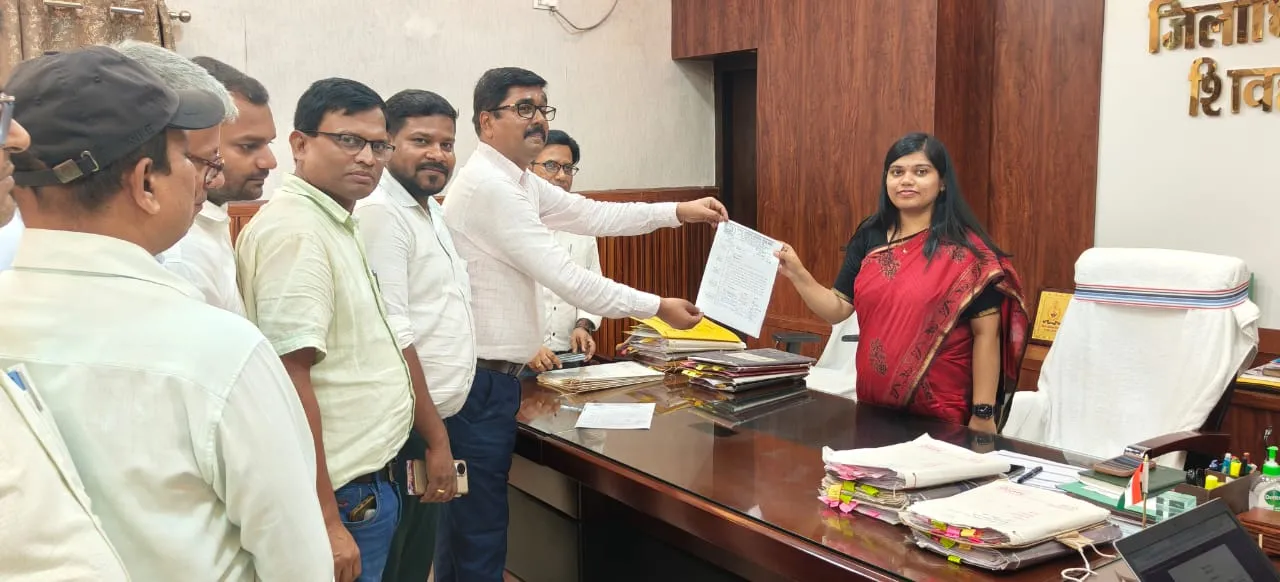 21 सितंबर से सामूहिक अवकाश पर जाएंगे शिवहर के ग्रामीण विकास सेवा पदाधिकारी