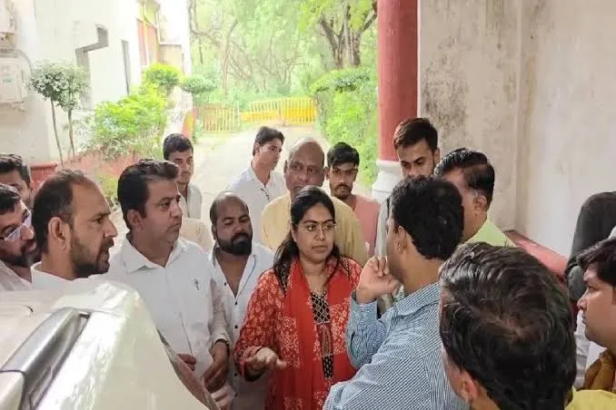 राजगढ़ नगर पालिका भ्रष्टाचार का गढ़ बनी...' एक सुर में नगरीय आयुक्त से बोले भाजपा-कांग्रेस पार्षद