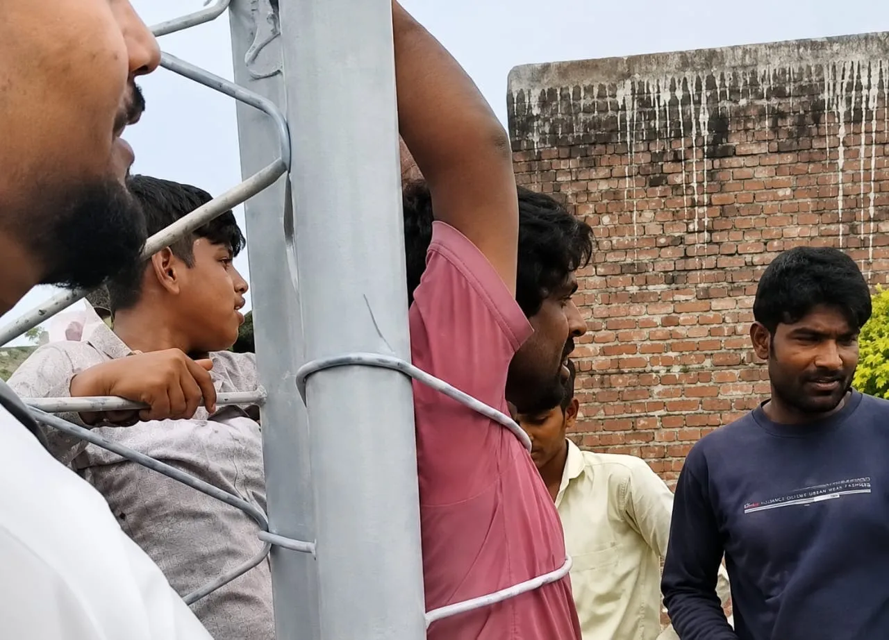 फतेहपुर में 5G नेटवर्क न मिलने से नाराज ग्रामीणों ने टावर कर्मचारी को बंधक बनाया, छह गिरफ्तार