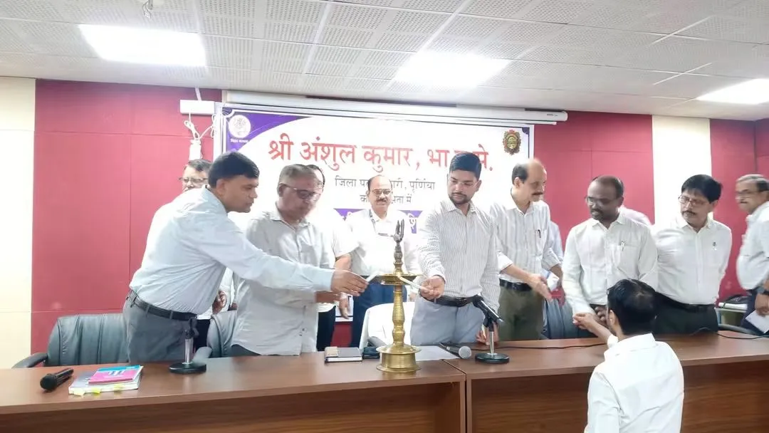 जिलाधिकारी की अध्यक्षता में लिपिकों के दो-दिवसीय प्रशिक्षण कार्यक्रम का हुआ शुभारंभ