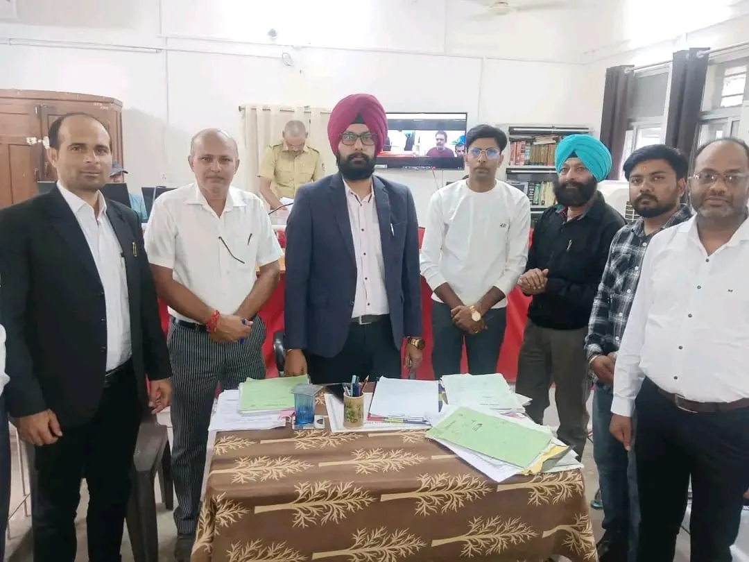 सात साल पुराना विवाद खत्म, जेल में बंद दोस्त को स्क्रीन पर देख पिघली नाराजगी