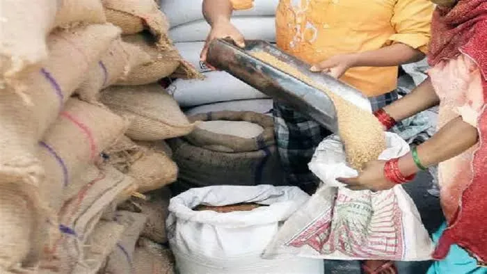 गौरा महमदपुर ग्राम सभा में सरकारी राशन वितरण में धांधली का आरोप, ग्रामीणों में आक्रोश