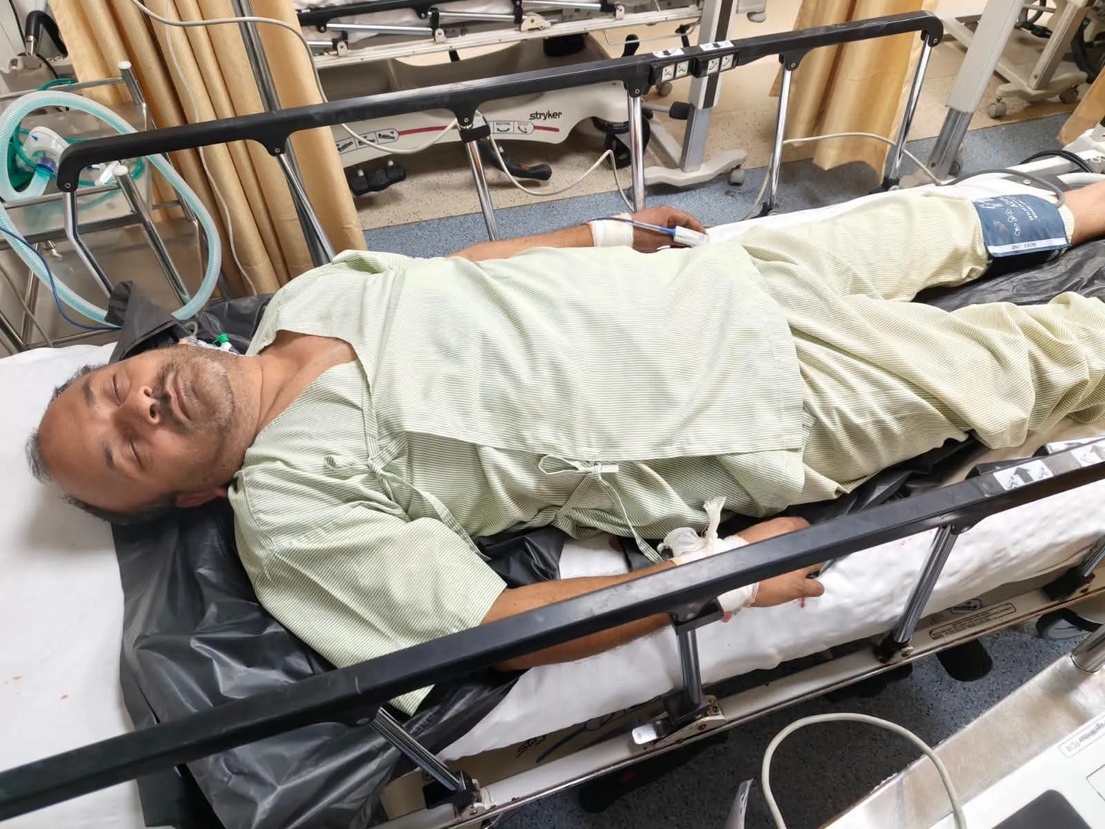 ब्रेकिंग न्यूज़ आगरा सिकंदरा में पुलिस की मुस्तैदी से बची युवक की जान, कार में बेसुध मिला
