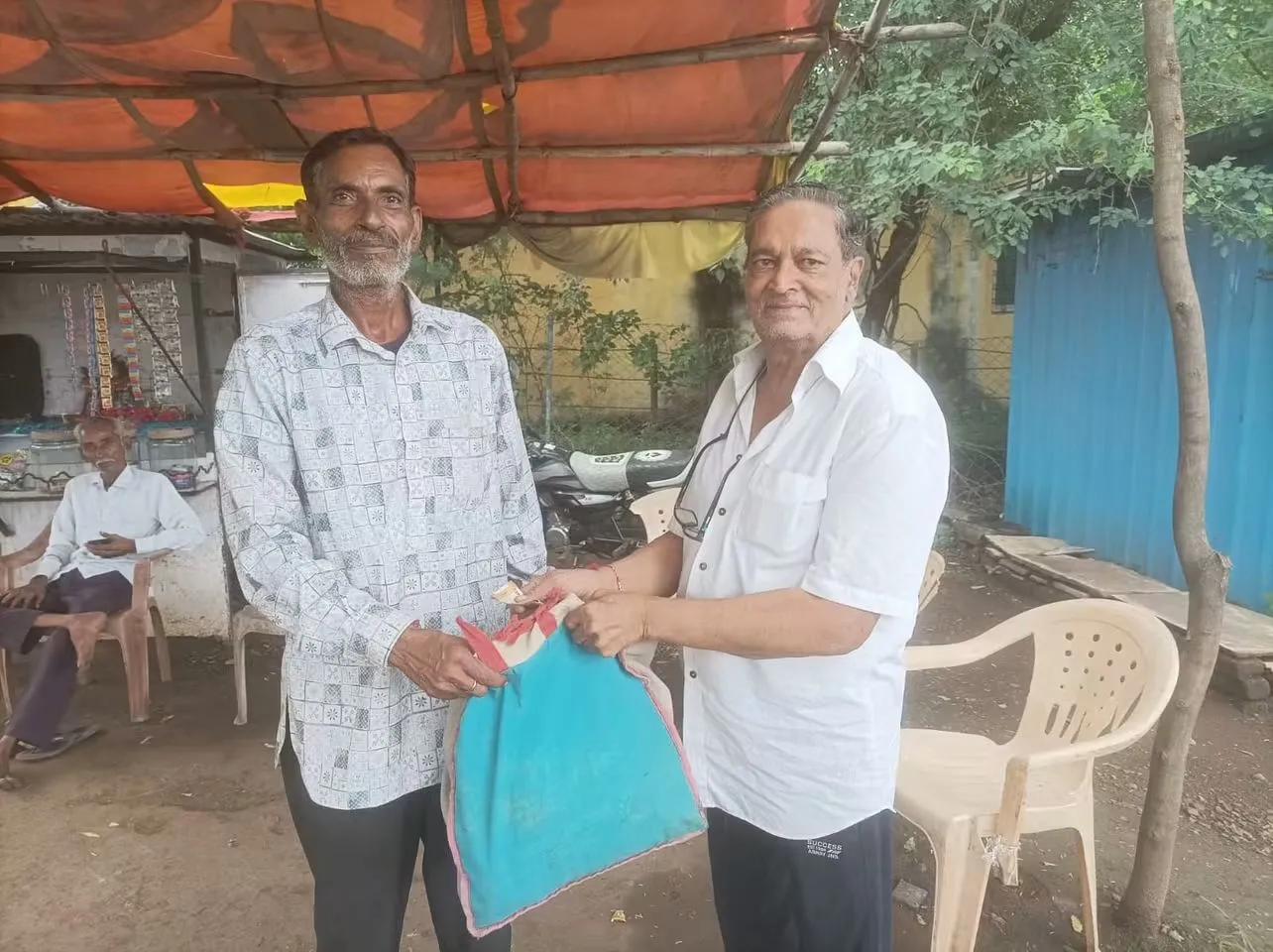 🌟 छोटी काशी थांदला में ईमानदारी की अद्भुत मिसाल 🌟 पार्षद एवं भाजपा जिला उपाध्यक्ष समर्थ उपाध्याय(गोलु)