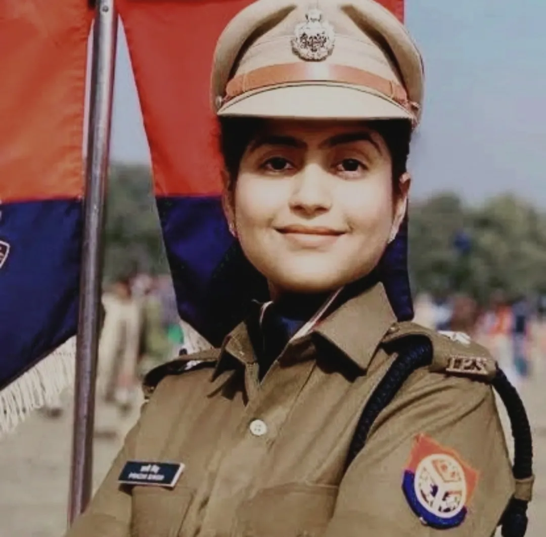 कानून और कर्तव्य की प्रतिमूर्ति: आईपीएस प्राची सिंह, जो बनीं खाकी की नई पहचान