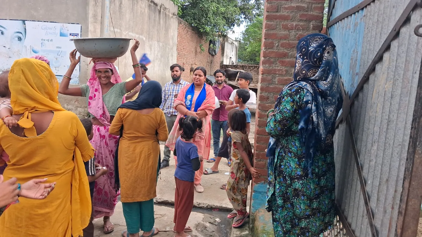 नगीना विधानसभा में आजाद समाज पार्टी की बैठकों का आयोजन, रीपा देवी ने जनसमस्याओं को लेकर उठाई आवाज।