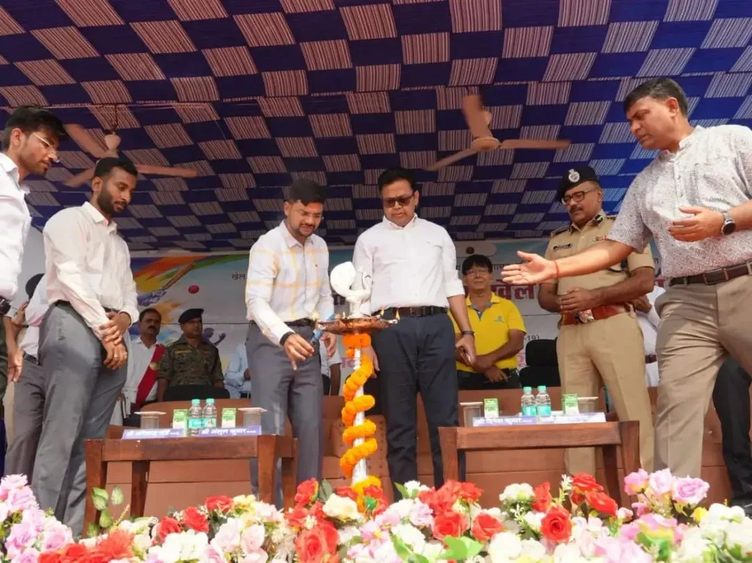 प्रमंडल स्तरीय विद्यालय खेल महाकुंभ 2026-27 का पूर्णिया में भव्य आगाज
 लगभग 900 खिलाड़ियों ने दिखाया दमखम