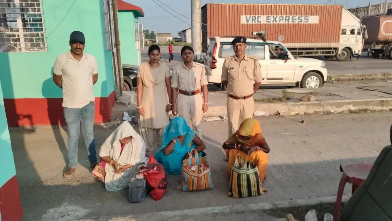 मद्यनिषेध विभाग की बड़ी कार्रवाई के दौरान विभिन्‍न स्थानों से कुल- 160.510  लीटर अवैध विदेशी शराब की बरामदगी