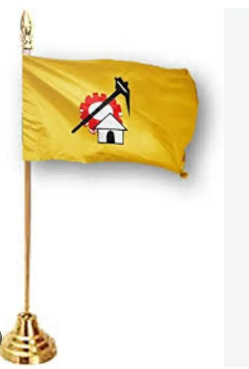 *అమరావతి : ముఖ్యమంత్రి చంద్రబాబుతో జనసేన నేతలు భేటీ.*

*సమావేశంలో పాల్గొన్న జనసేన నేతలు నాదెండ్ల మనోహర్, లింగమనేని రమేష్