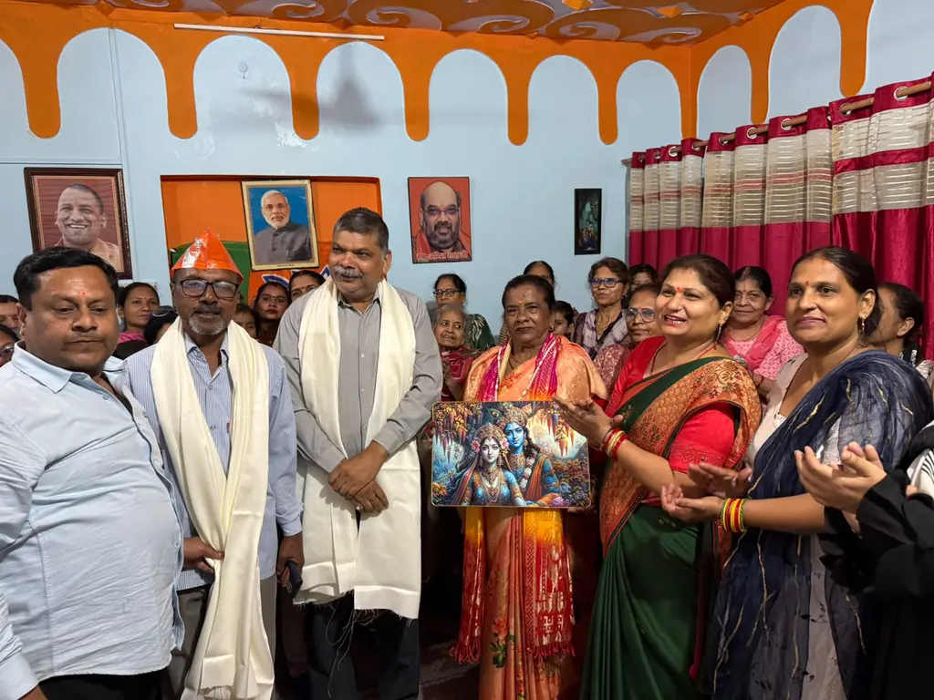 बिजनौर में गार्गी अग्रवाल और दीपक गर्ग मोनू के नेतृत्व में सुनी गई ‘मन की बात।