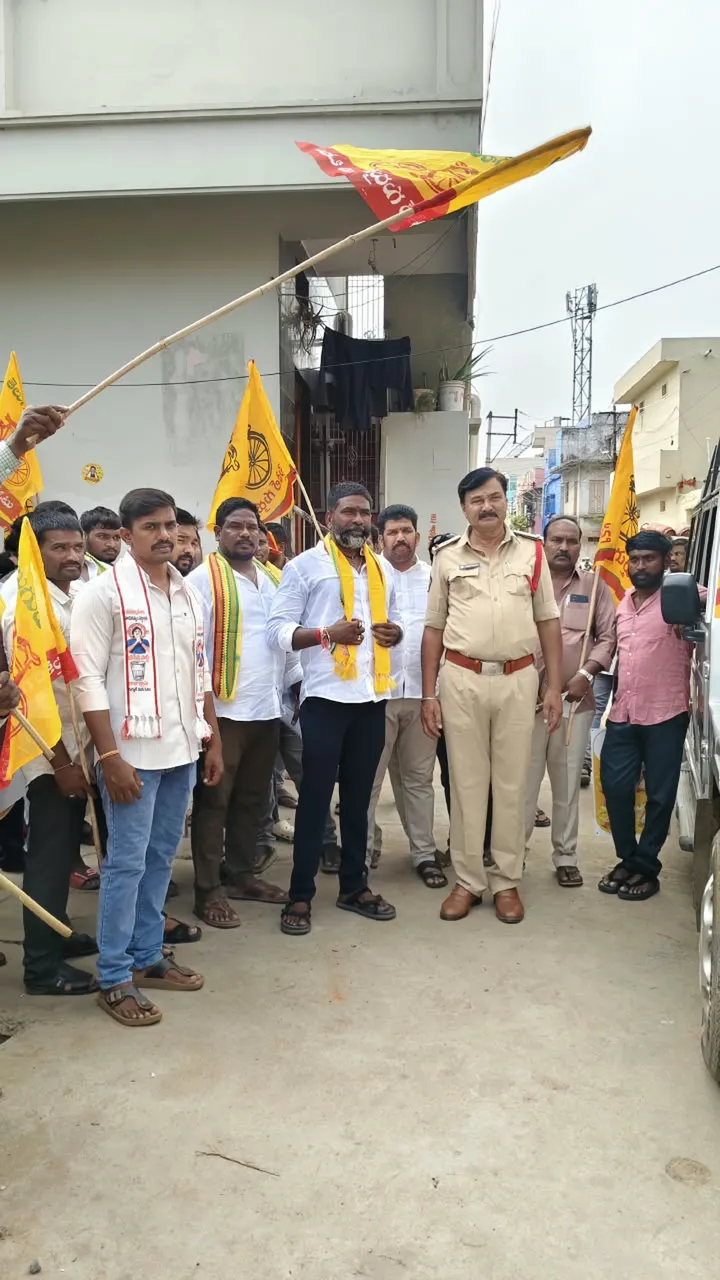 నంద్యాల: నంద్యాల మున్సిపాలిటీ 2వార్డు టీడీపీ కౌన్సిలర్ అభ్యర్థి ఎన్నికల ప్రచారం