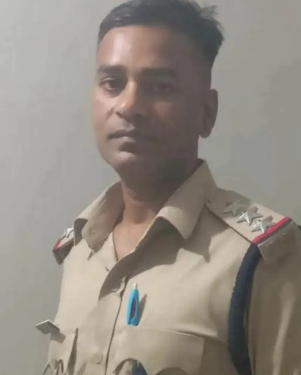17 महीने तक जिंदगी की जंग लड़ते हुए सीआईएसएफ इंस्पेक्टर विपिन निगम का निधन, नम आंखों से दी गई अंतिम विदाई
