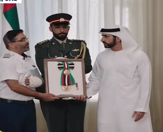 Dubai Pehle Gale Lagaya Fir Diya Apne Desh Ka Sarvoch Samman