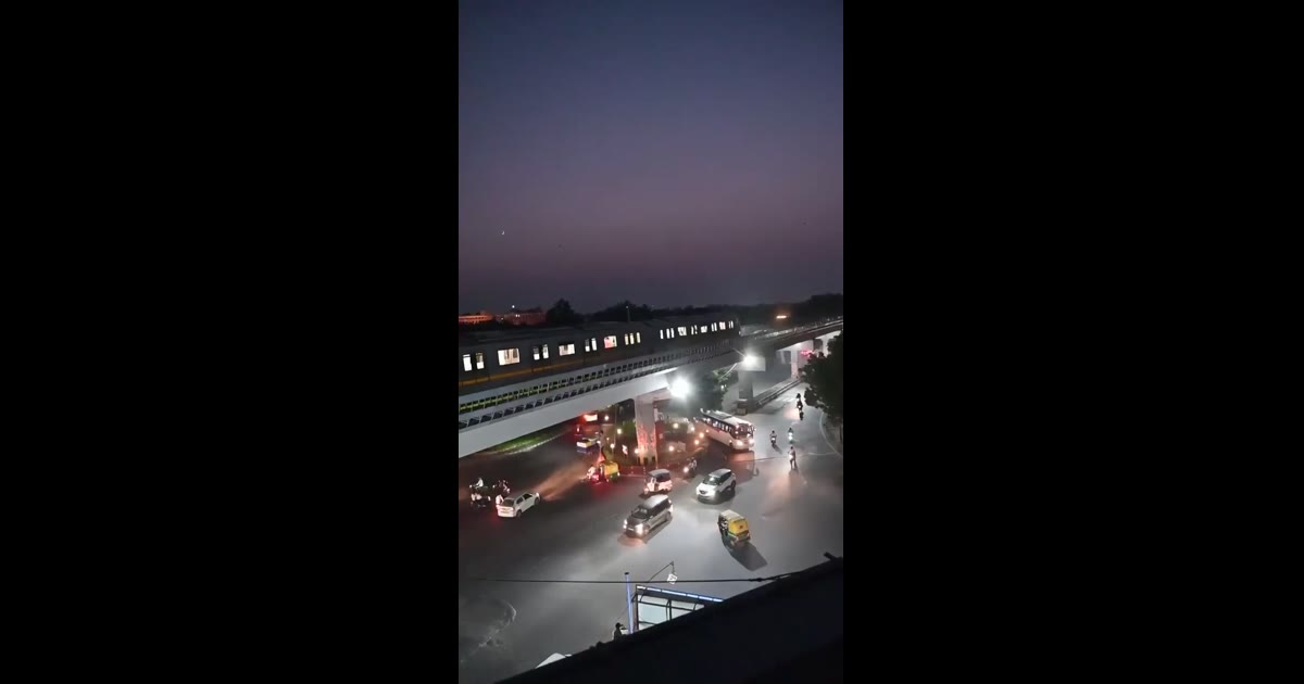 ब्रेकिंग न्यूज आगरा मेट्रो का दूसरे कॉरिडोर पर सफल ट्रायल रन, डिपो से सदर बाजार स्टेशन तक दौड़ी ट्रेन