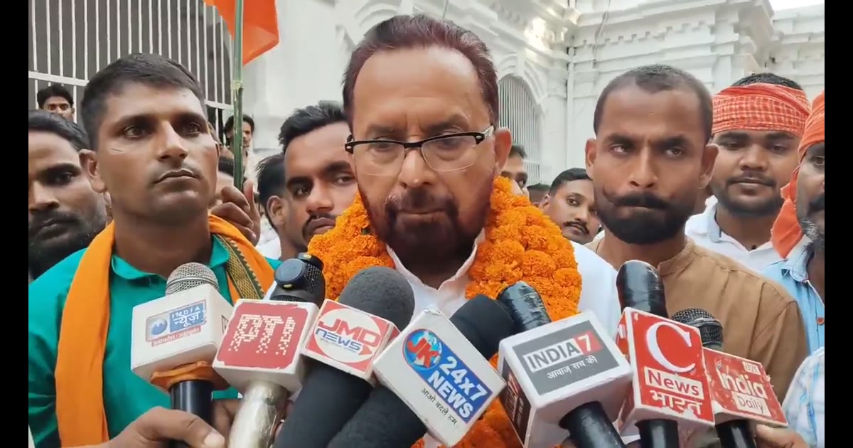 लिया में पूर्व विधायक ने मुख्यमंत्री को ज्ञापन देकर औद्योगिक पिछड़ेपन, किसानों और स्वास्थ्य सेवाओं की मांग उठाई