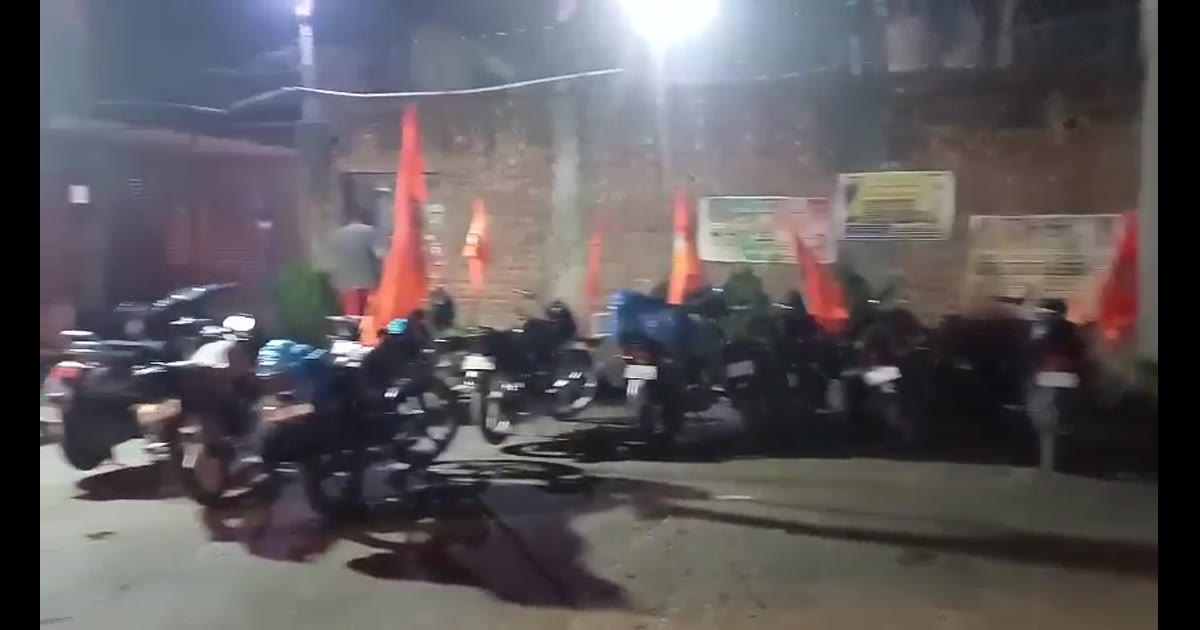 श्री शक्ति पीठ वैष्णो धाम हनुमान मंदिर में उमड़ा कांवड़ियों का सैलाब, संजय जी महाराज ने स्वयं परोसा भोजन