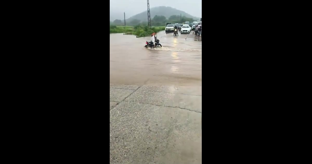 सवाई शेरपुर झरेटी रपट का दृश्य