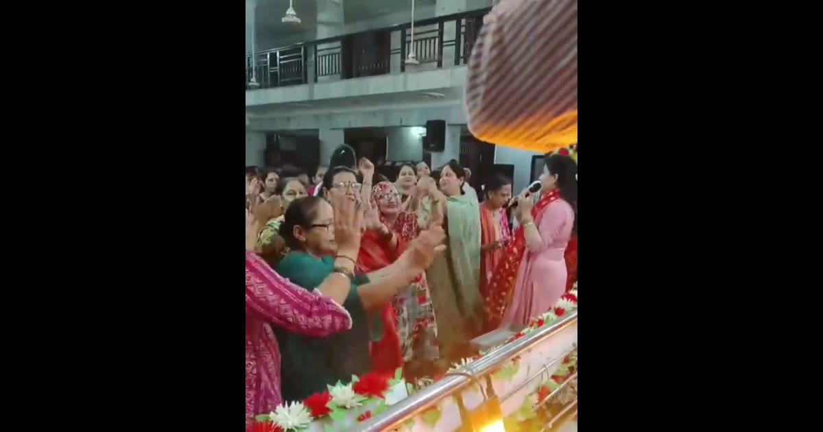 गीत संगीत भजन के साथ मनायी श्री कृष्ण जी छठी